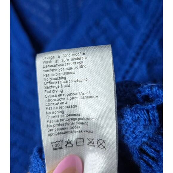 Molly Bracken blue button cropped knit v-neck cardigan medium. - Picture 10 of 10